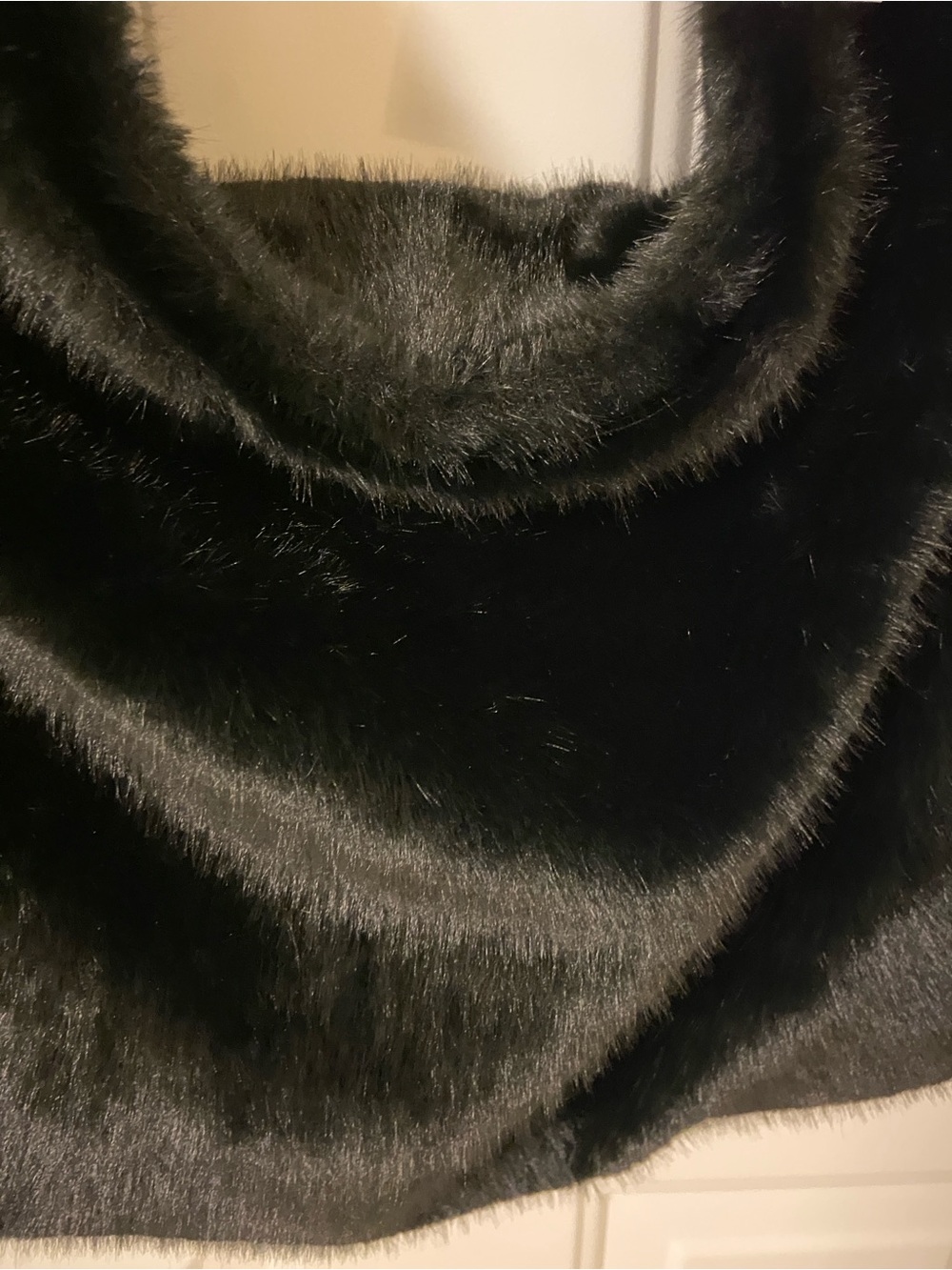 ๐คFAUX FUR Hobo Bag with a Faux Leather Crossbody! 2 Bags!๐ค - Picture 3 of 11